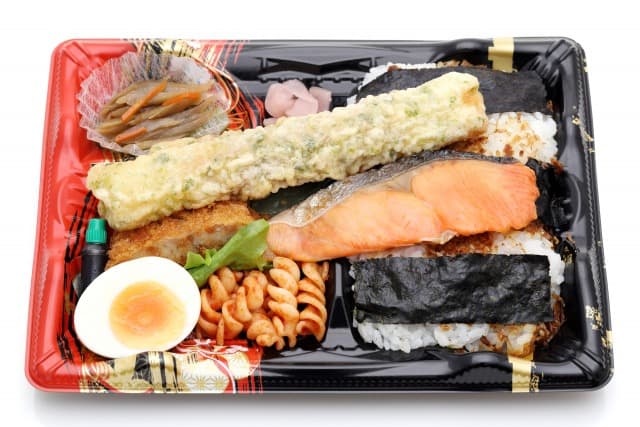 コンビニ 納品時間 ファミマ